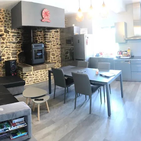 Casa vacanze A 20 Kms Du Mont St Michel, Charme à La Campagne *