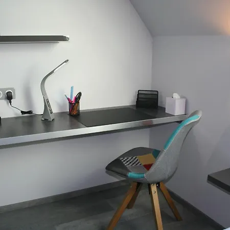 A 20 Kms Du Mont St Michel, Charme à La Campagne