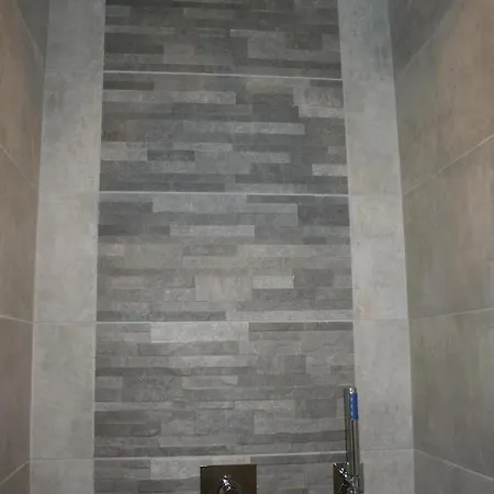 Tatil Evi A 20 Kms Du Mont St Michel, Charme A La Campagne