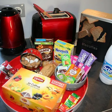 別荘 A 20 Kms Du Mont St Michel, Charme A La Campagne