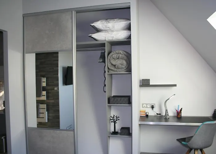 Дом отдыха A 20 Kms Du Mont St Michel, Charme A La Campagne